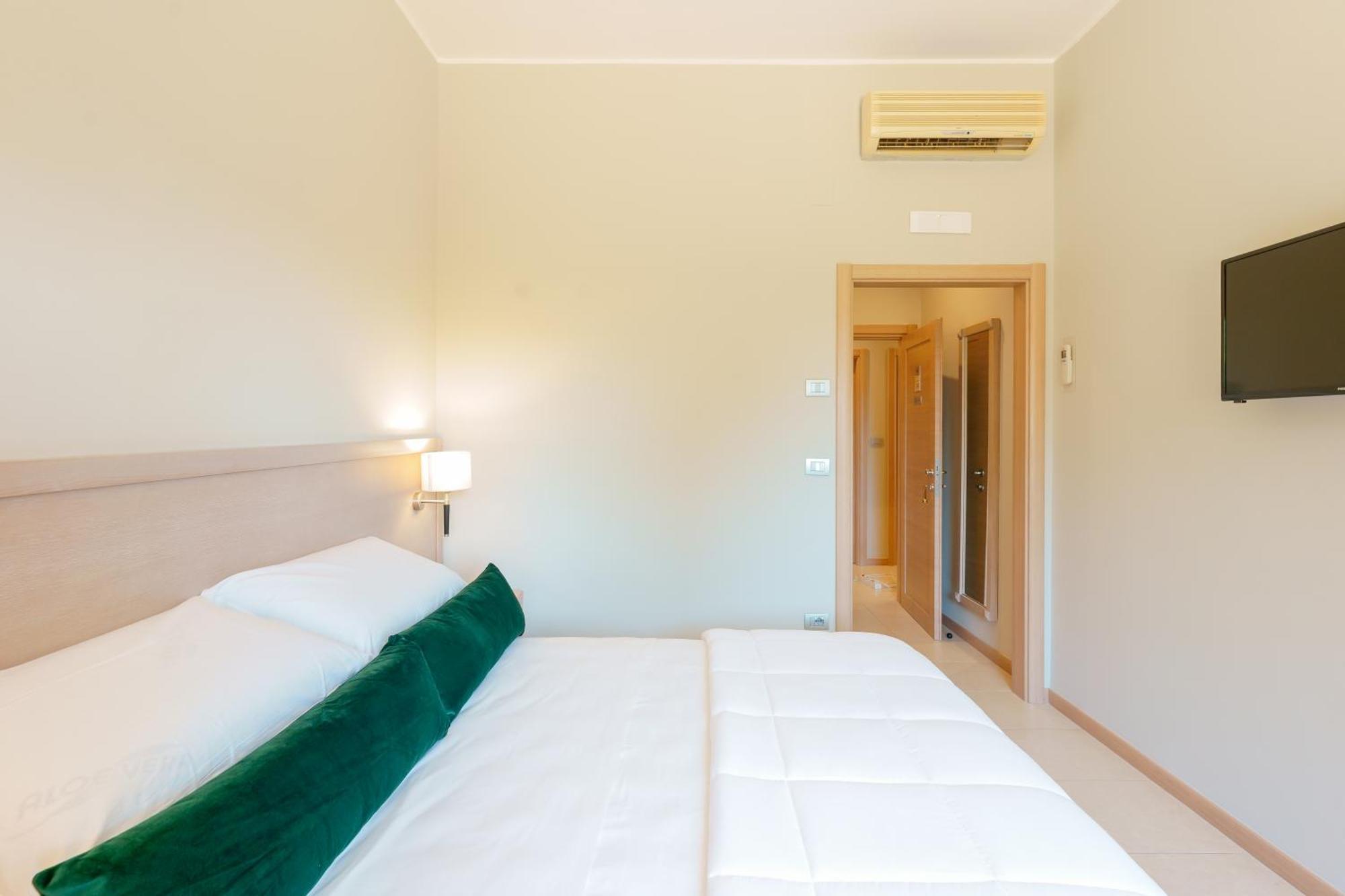 Dimora Lucia Hotel マルティナ・フランカ エクステリア 写真