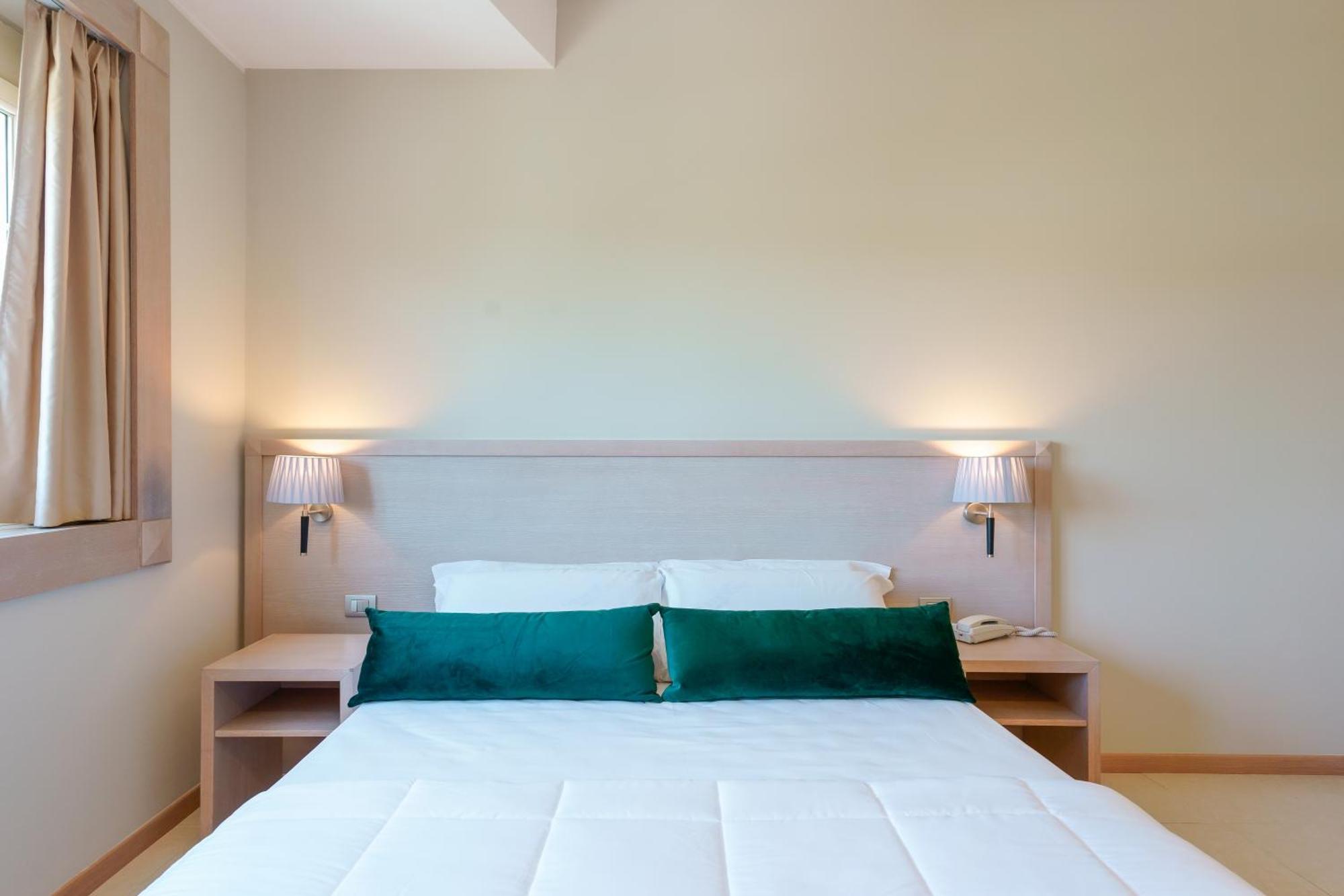 Dimora Lucia Hotel マルティナ・フランカ エクステリア 写真